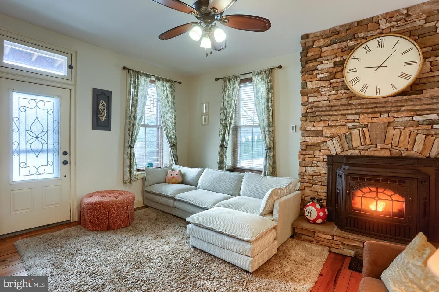 4274 Russell Lane photo 14