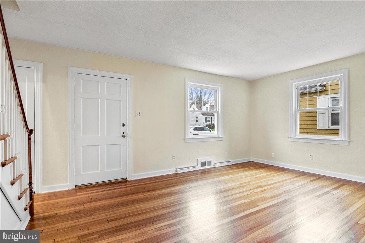 208 Wynwood Road photo 3