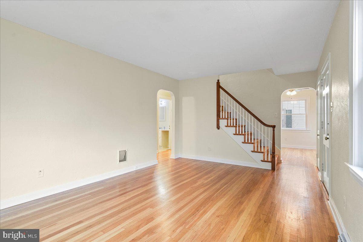 208 Wynwood Road photo 5