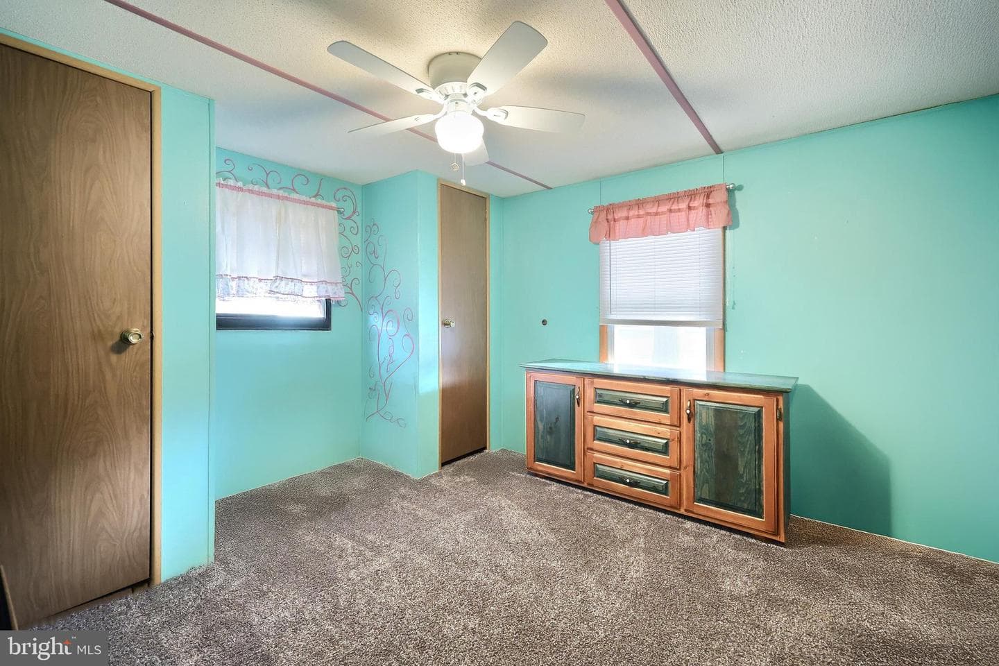 7405 Amy Avenue photo 15