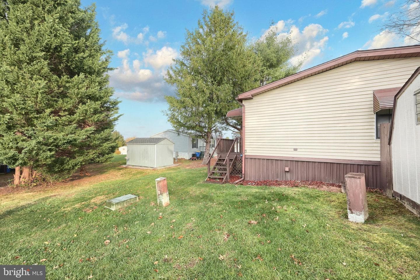 7405 Amy Avenue photo 27
