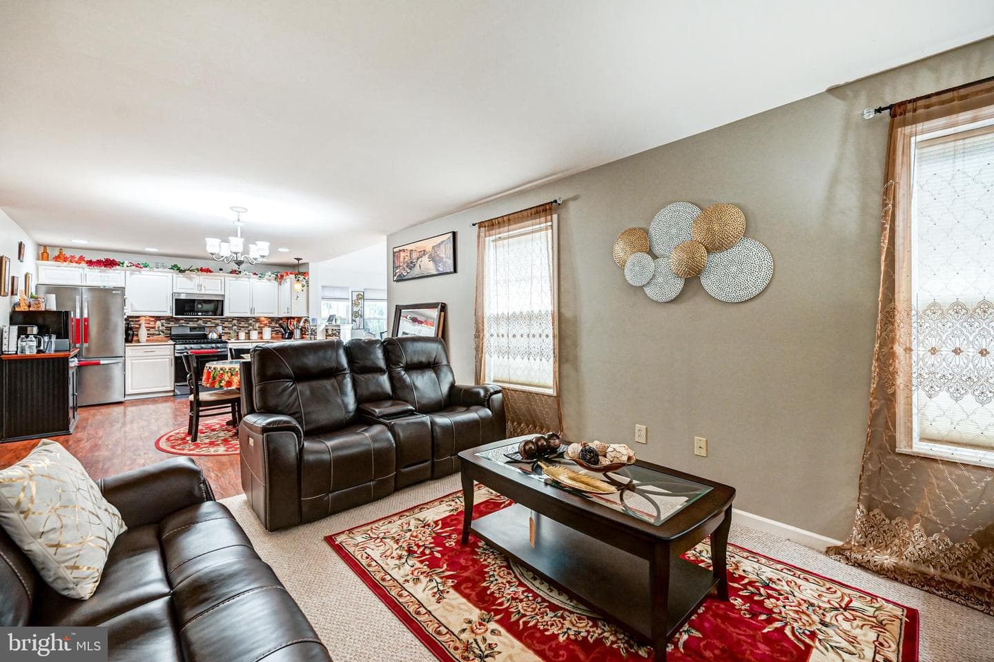 335 Sunbury Way photo 18