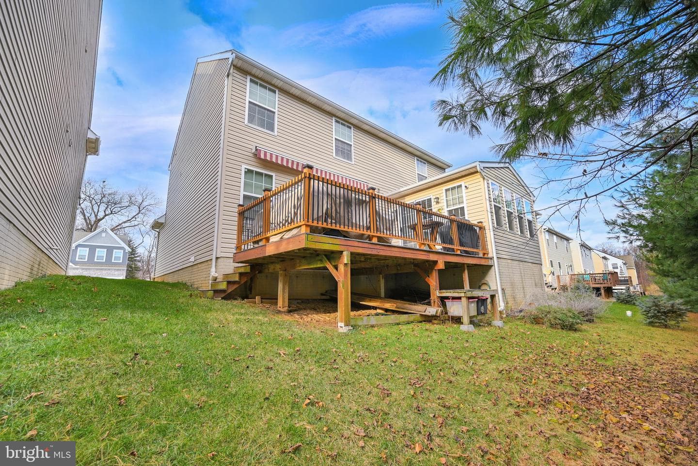 335 Sunbury Way photo 58
