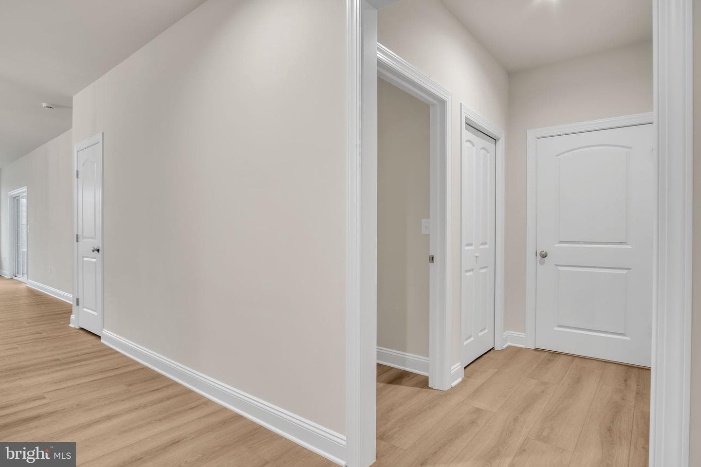 899 Shadowbrooke Drive photo 15