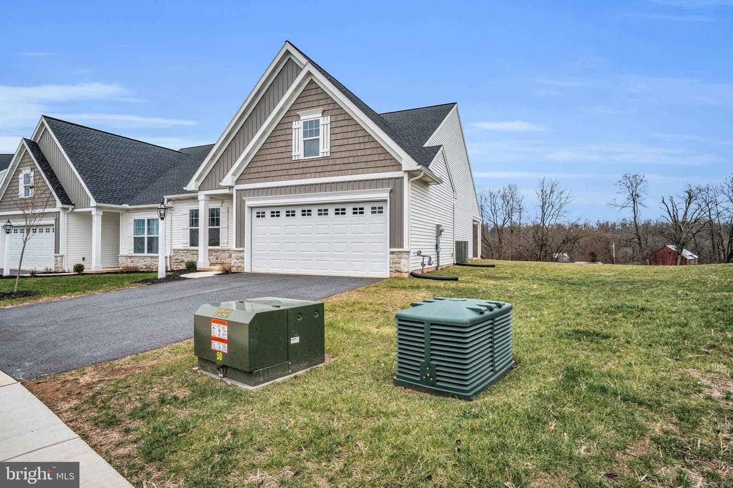 899 Shadowbrooke Drive photo 30