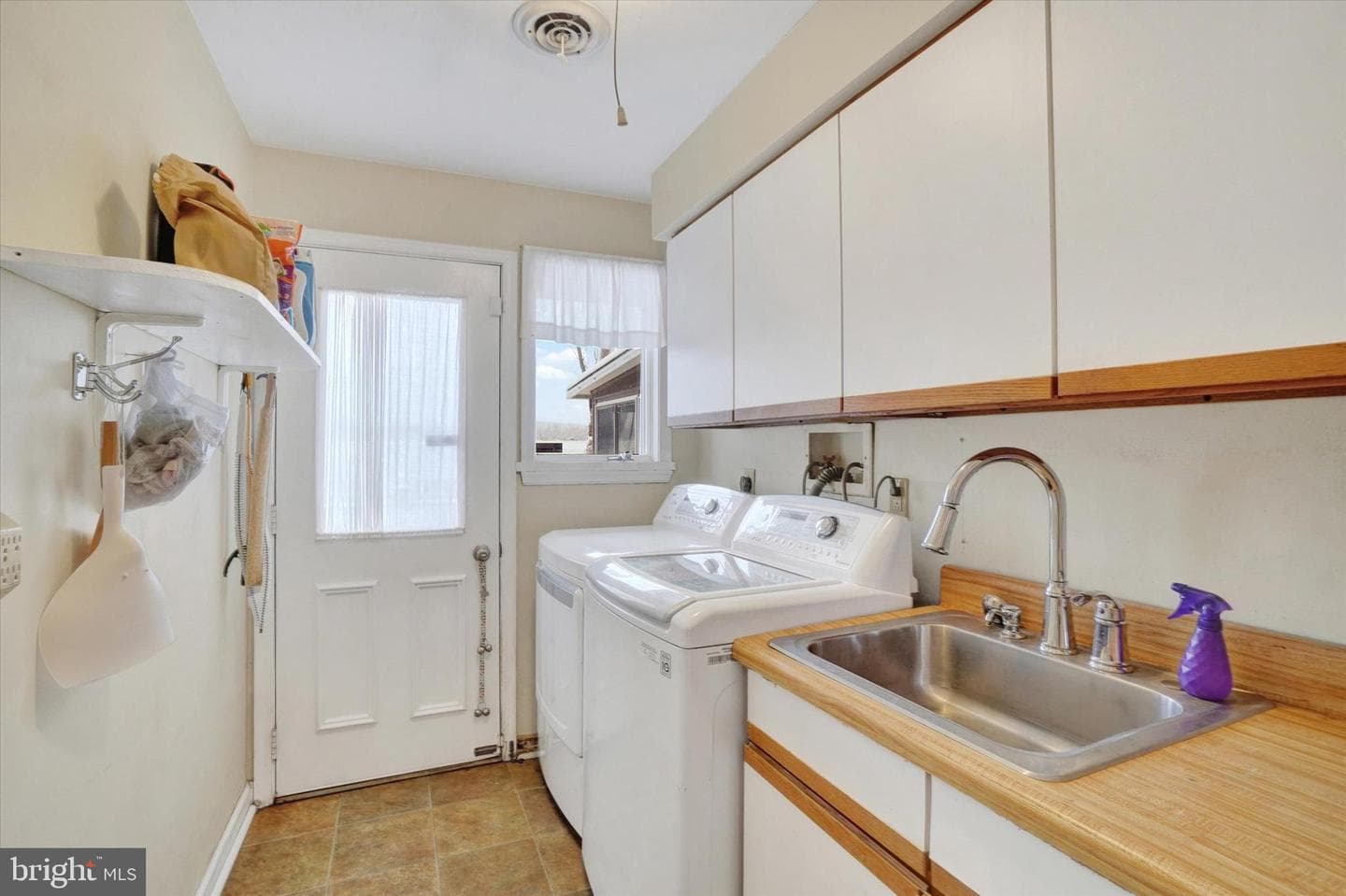 821 Juli Drive photo 17
