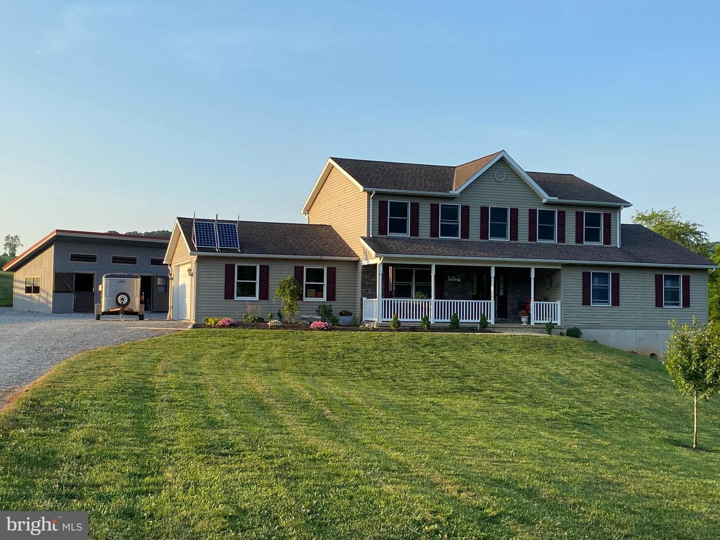 684 Norris Road photo 2