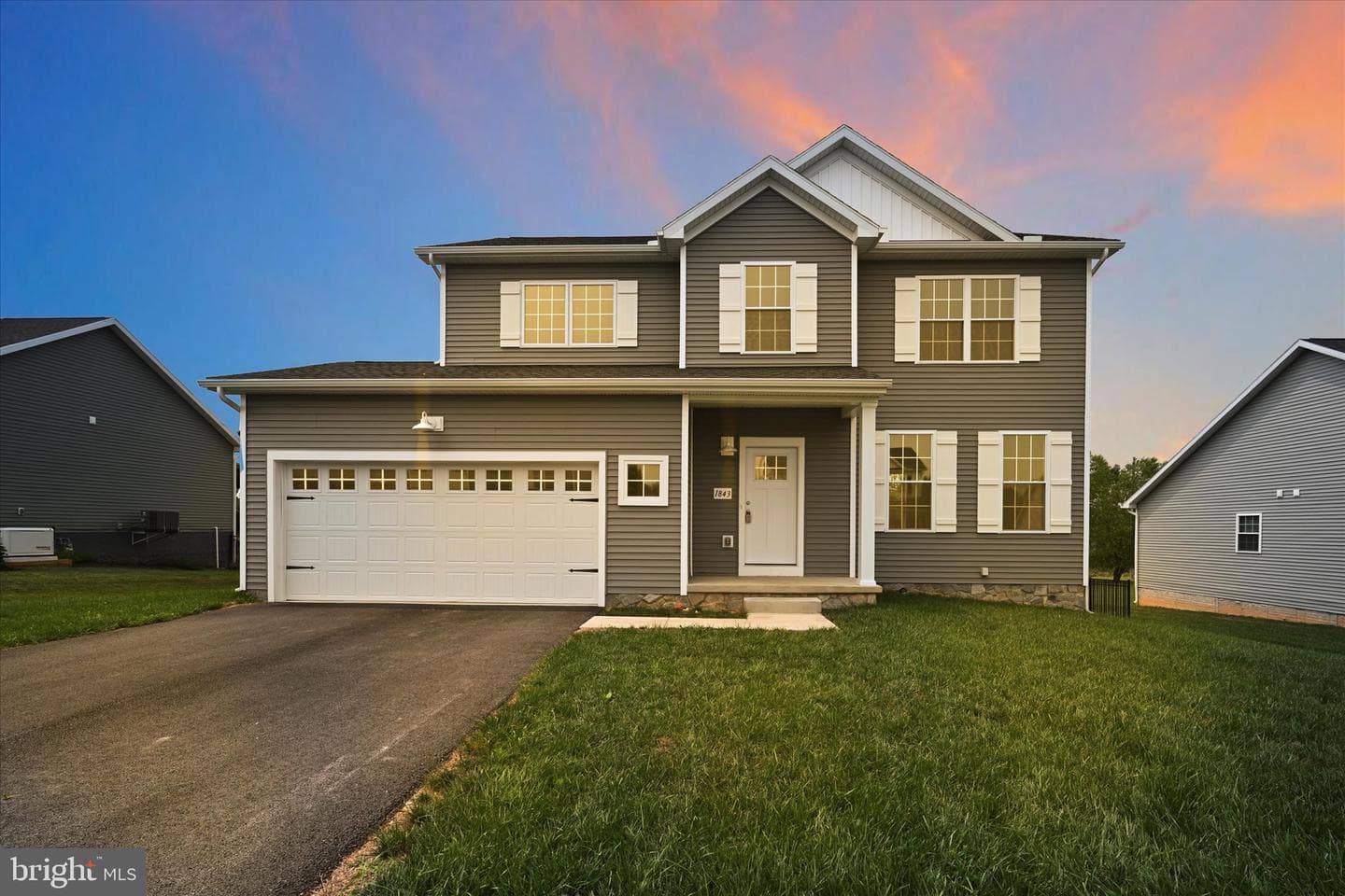 1843 Buck Hill Drive photo 1