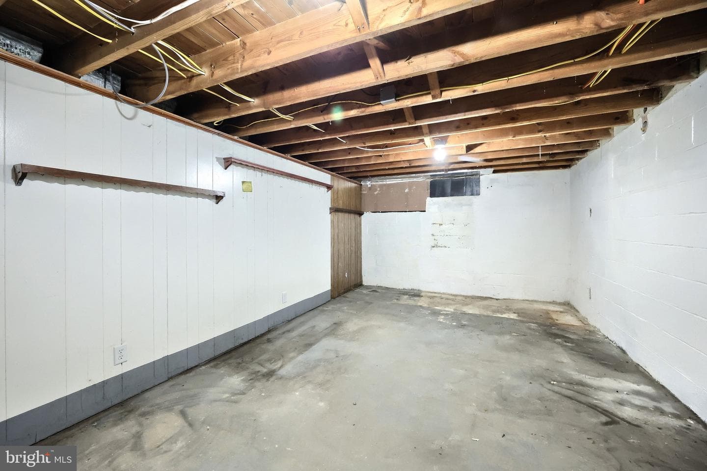 1812 N Eberts Lane photo 38