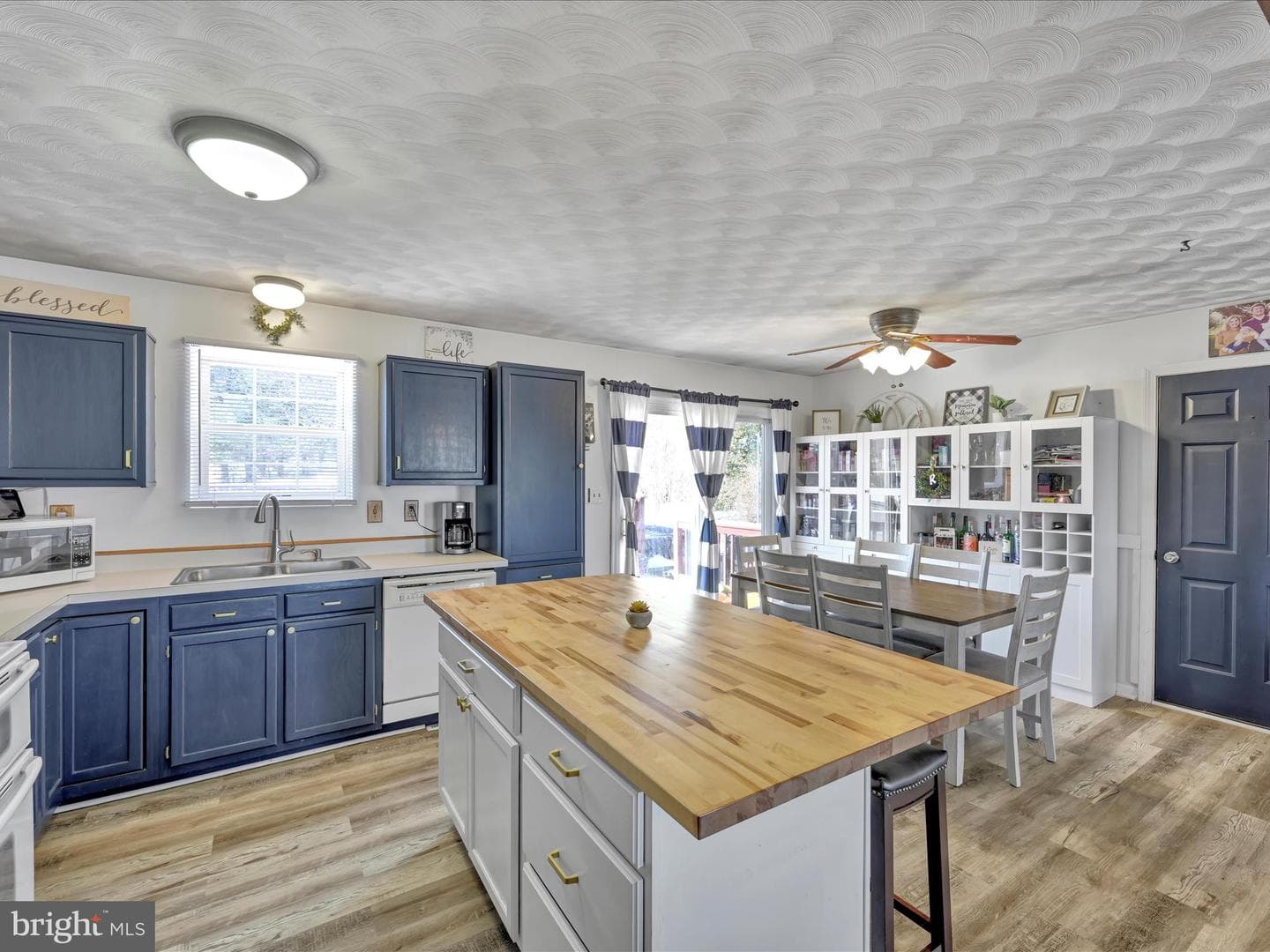 87 Piston Court photo 11