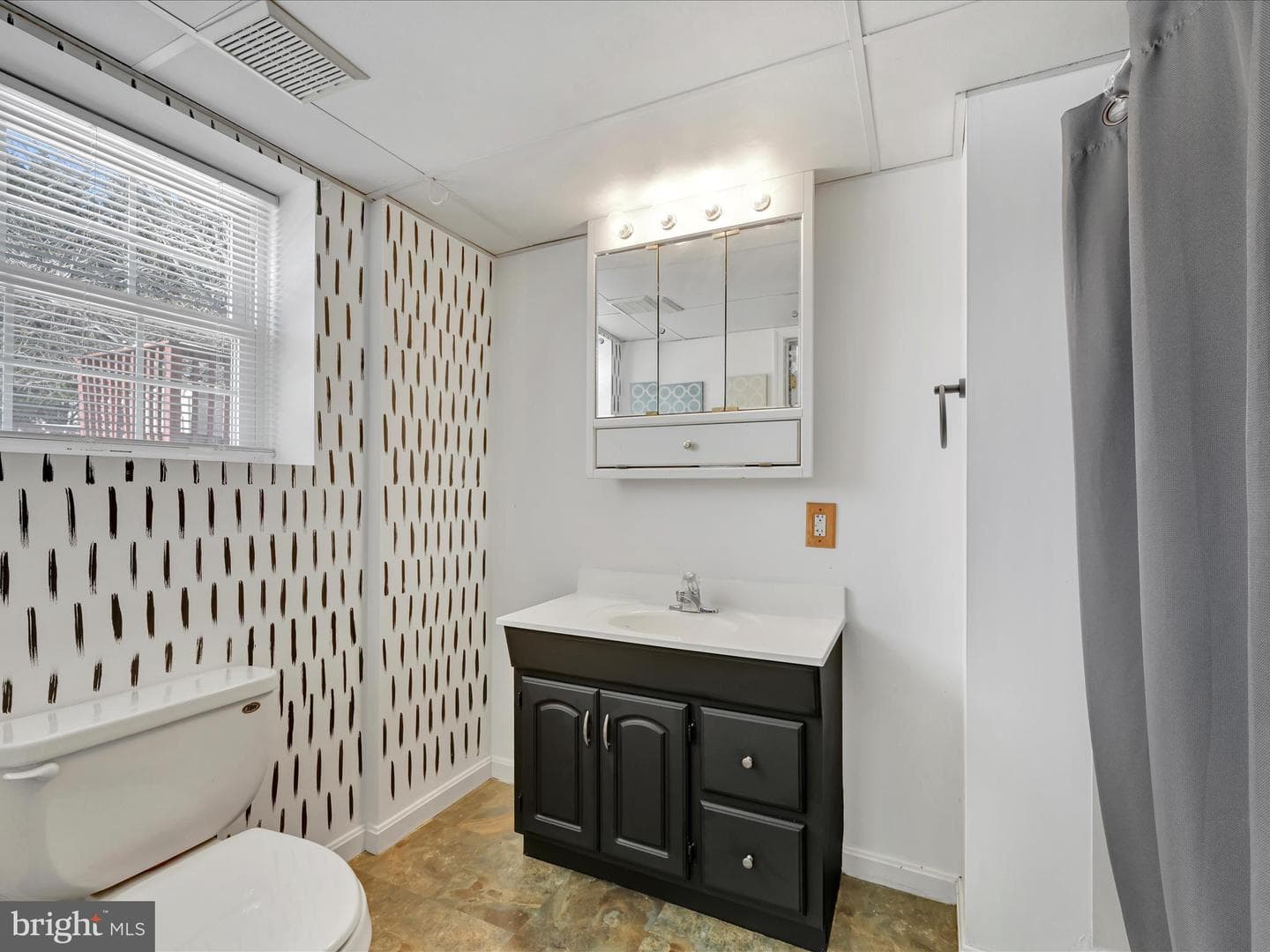 87 Piston Court photo 24