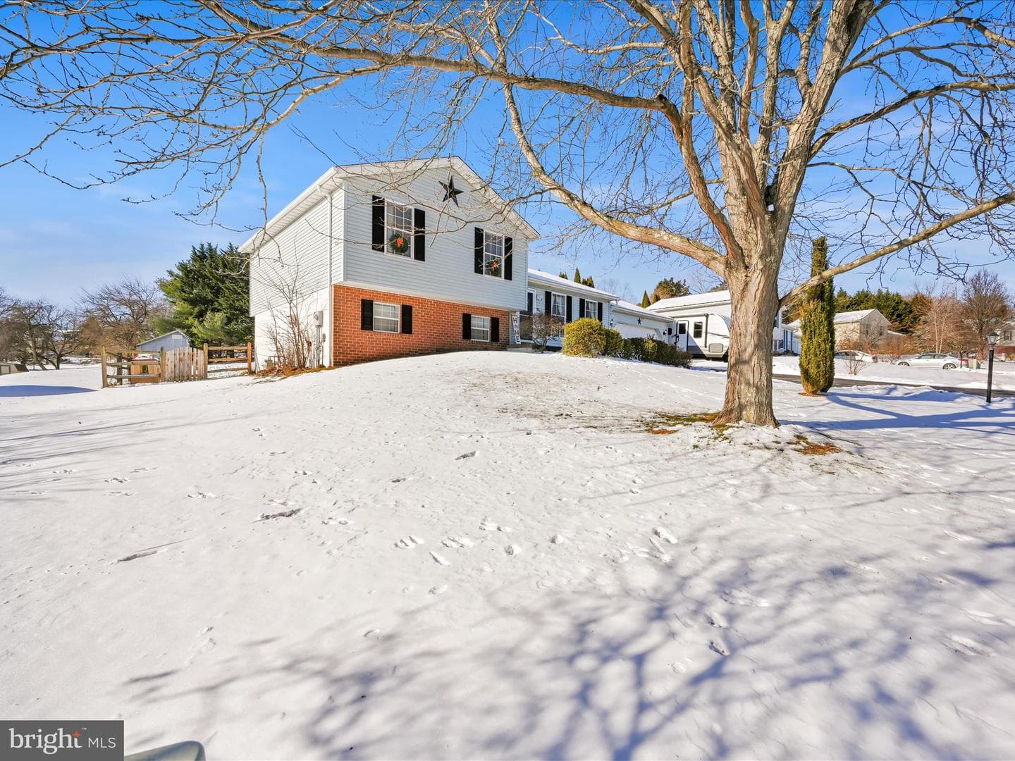 87 Piston Court photo 3