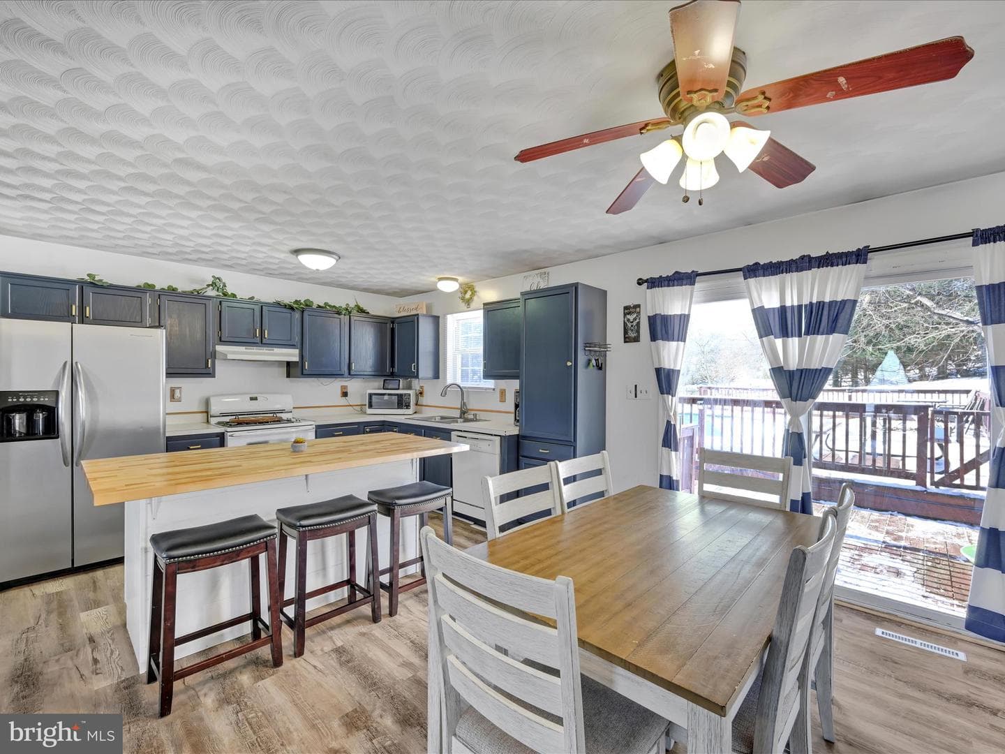87 Piston Court photo 8
