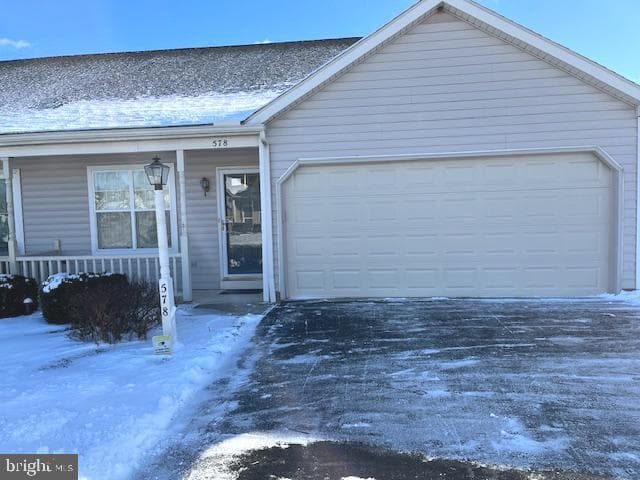 578 Hayley Road photo 1