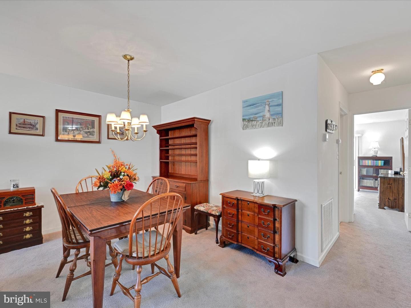 578 Hayley Road photo 11