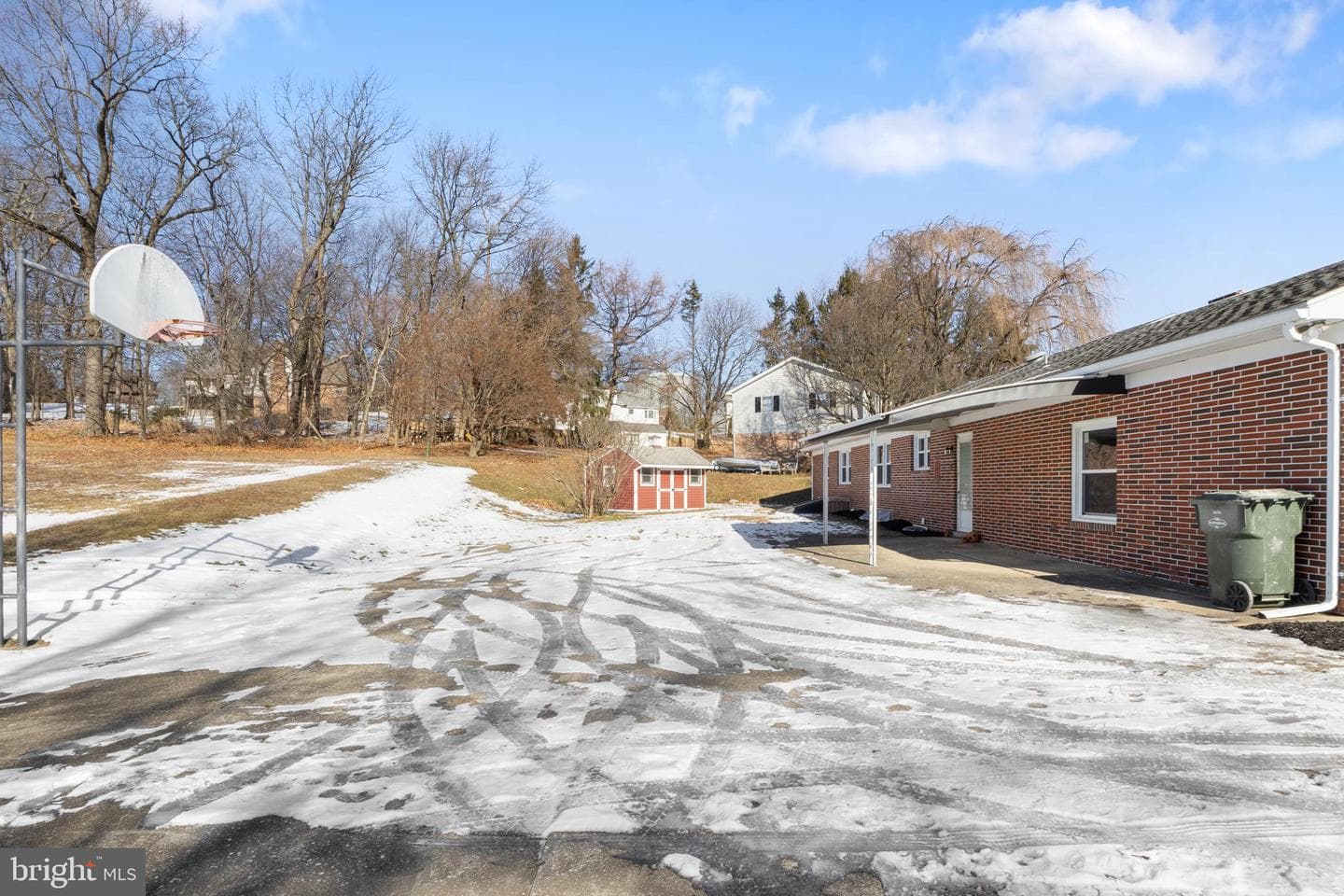 477 Summit Drive photo 41