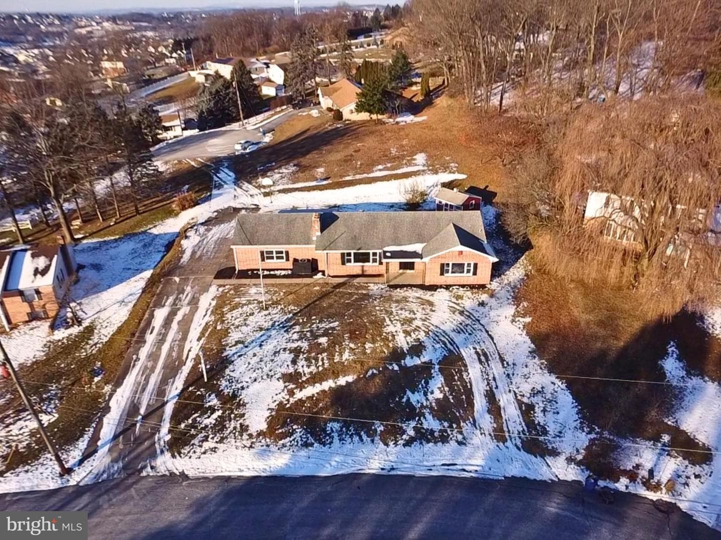 477 Summit Drive photo 45