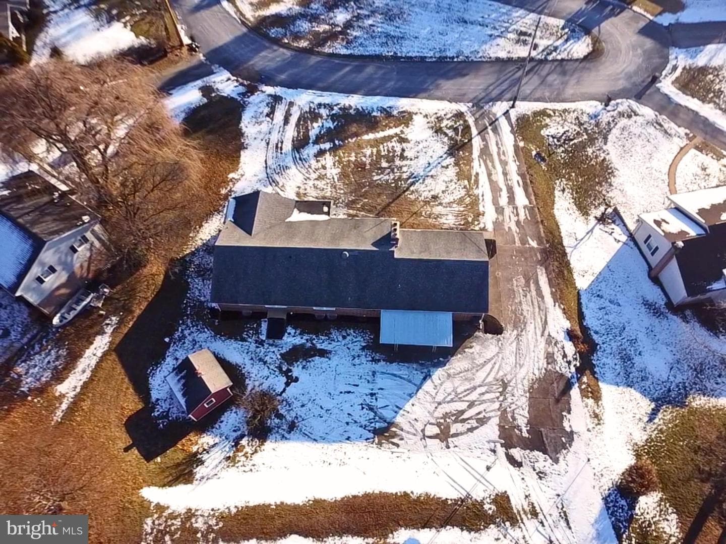 477 Summit Drive photo 46