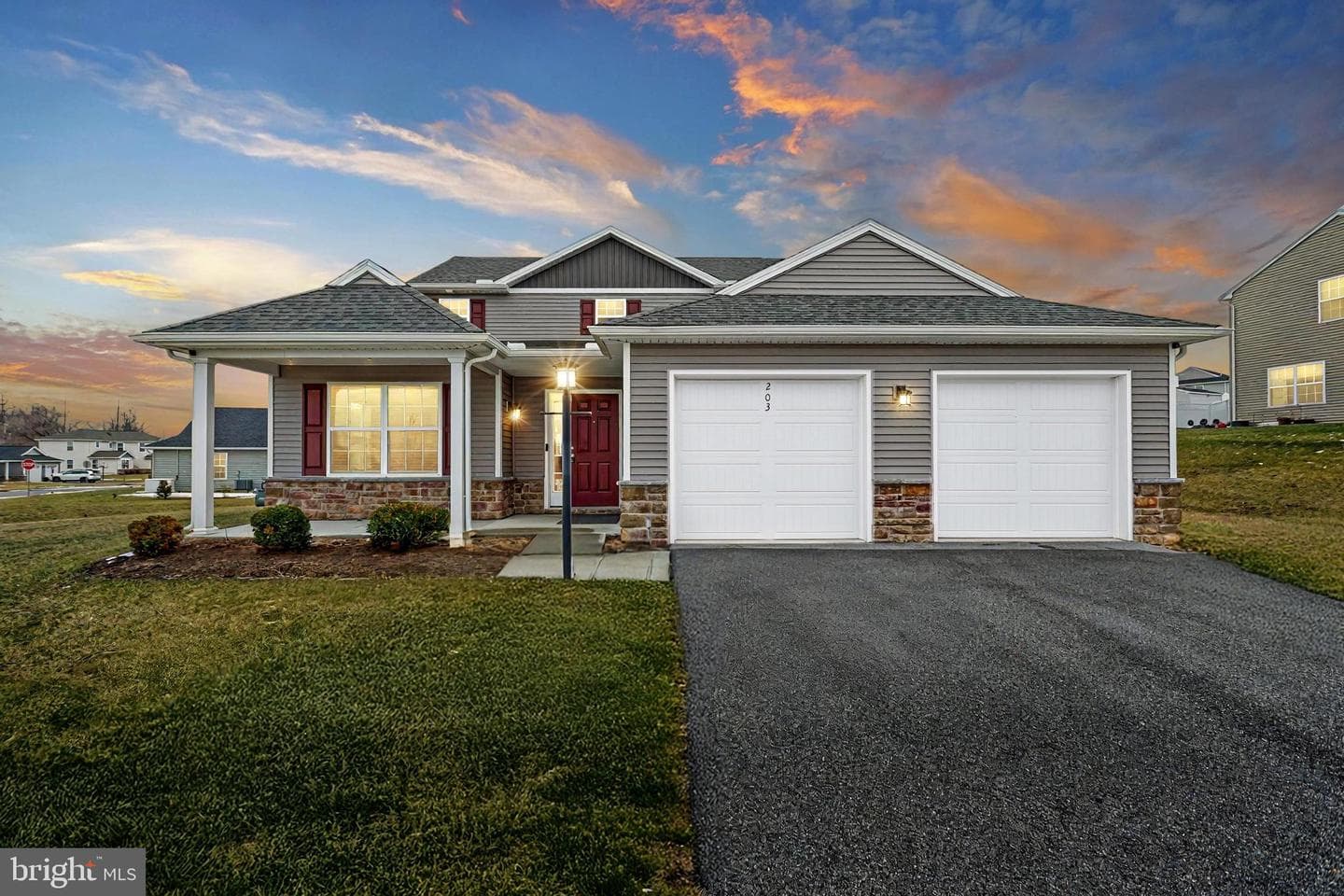 203 Eagle Road photo 3