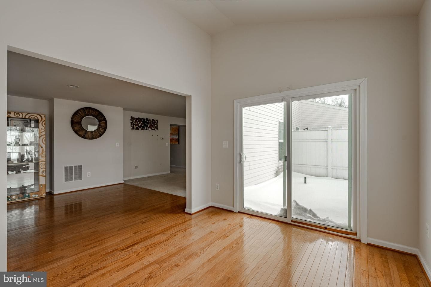 928 Cougar Pointe Circle photo 15