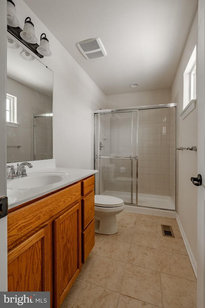 928 Cougar Pointe Circle photo 26