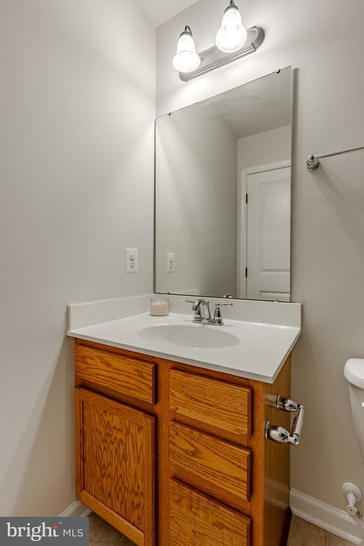 928 Cougar Pointe Circle photo 35