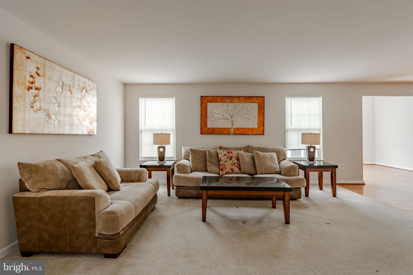928 Cougar Pointe Circle photo 4