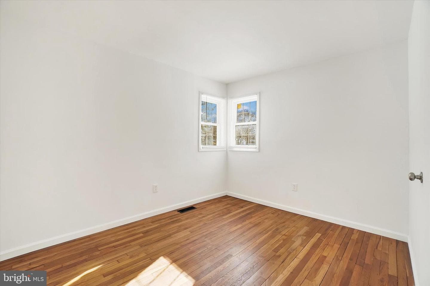 141 Stony Brook Drive photo 9
