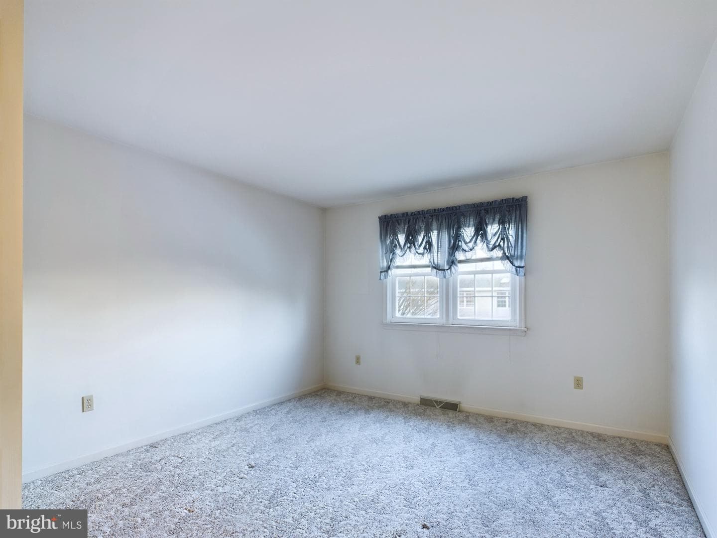 605 Bentwood Lane photo 23