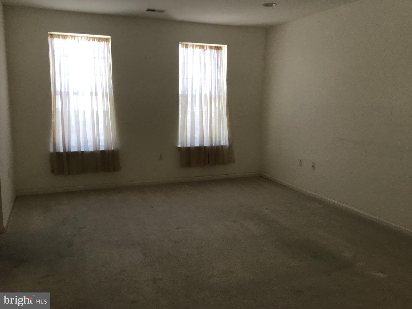 1100 Blue Bird Lane photo 18