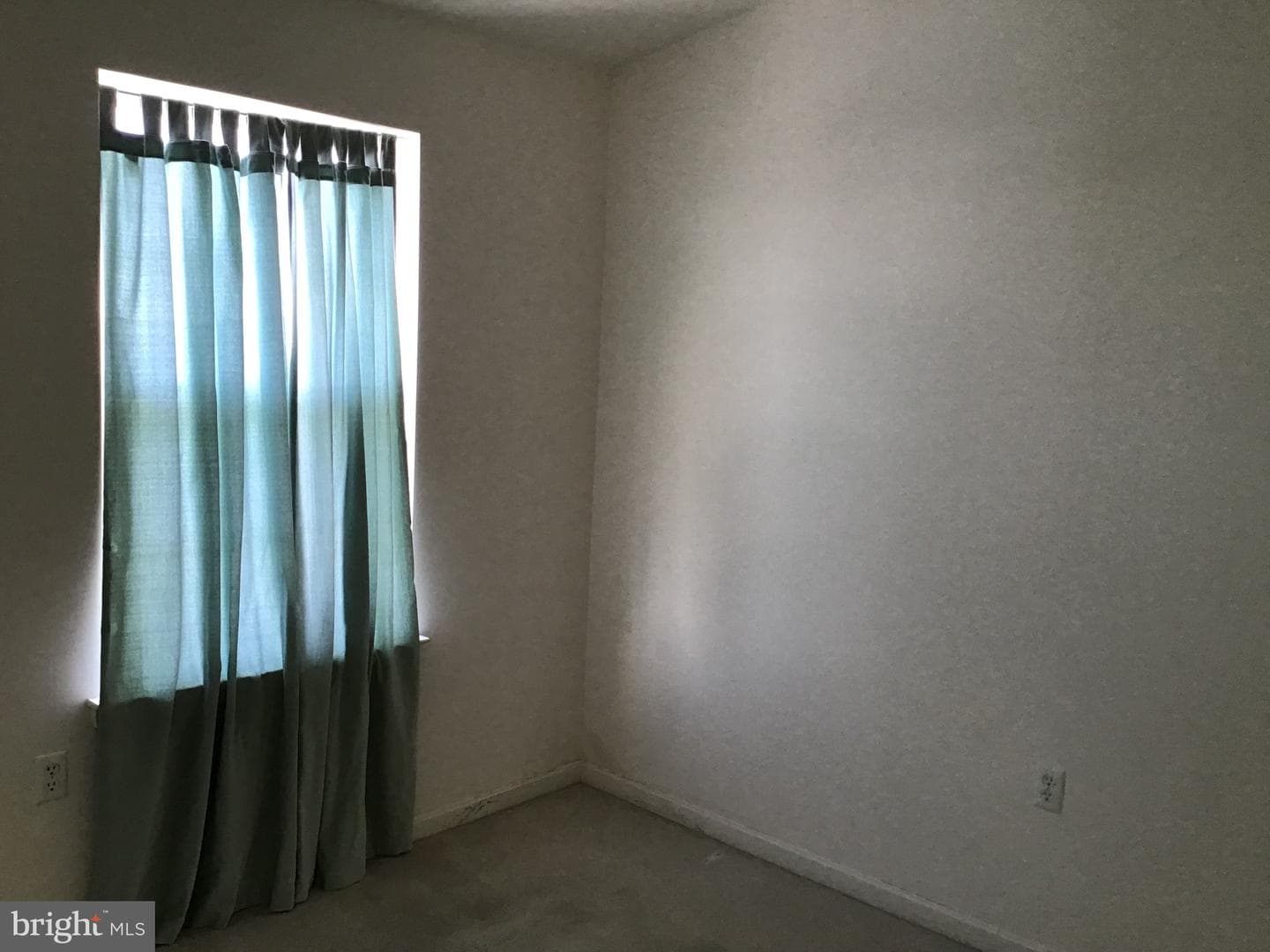 1100 Blue Bird Lane photo 25