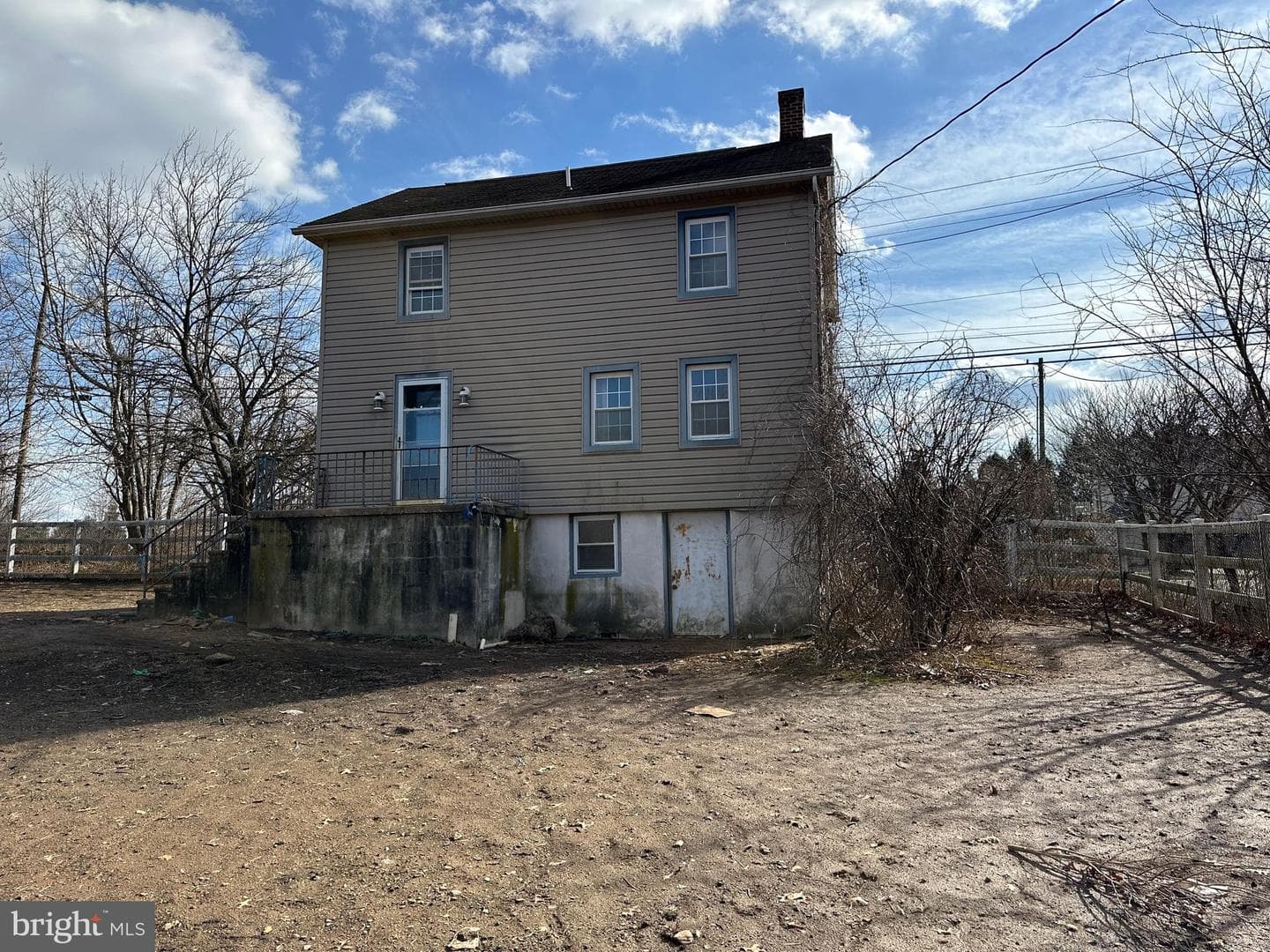 245 Manor Road photo 3