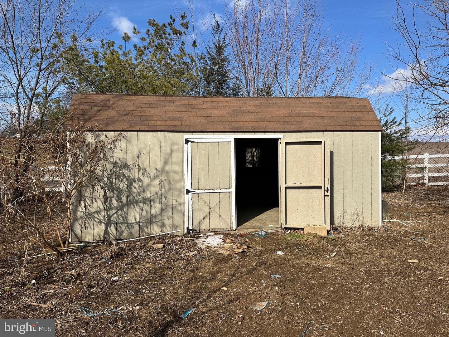 245 Manor Road photo 4