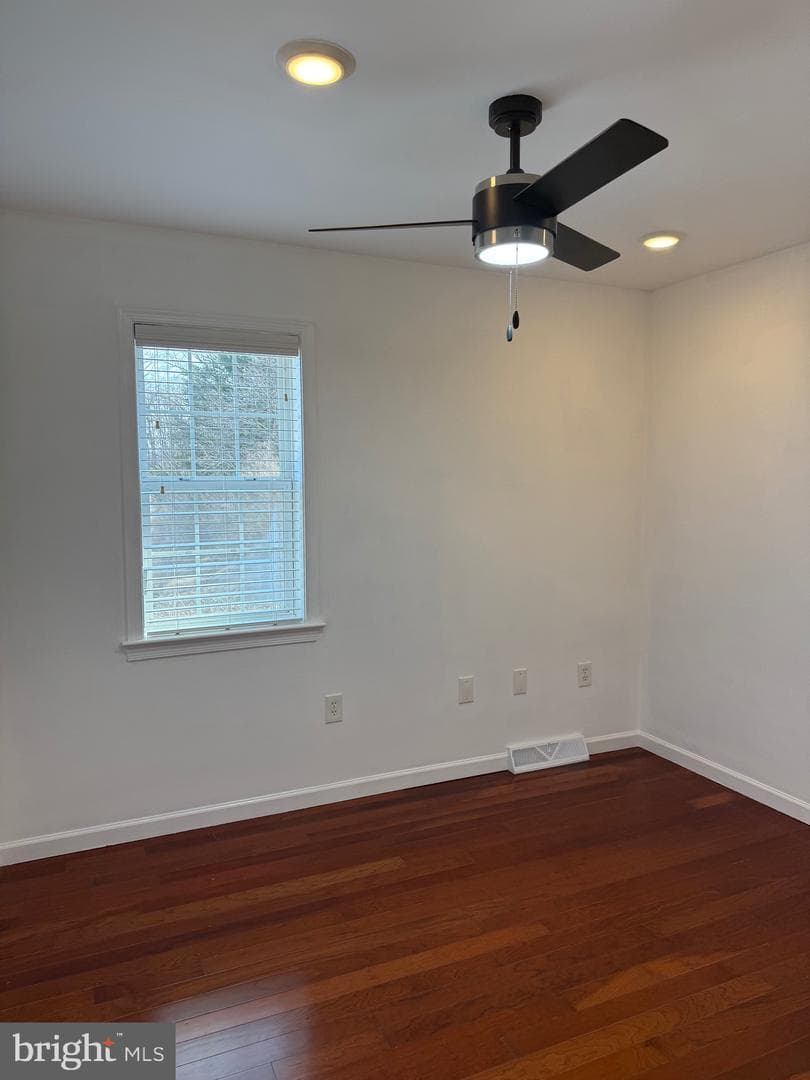 825 Thomas Armor Drive photo 20