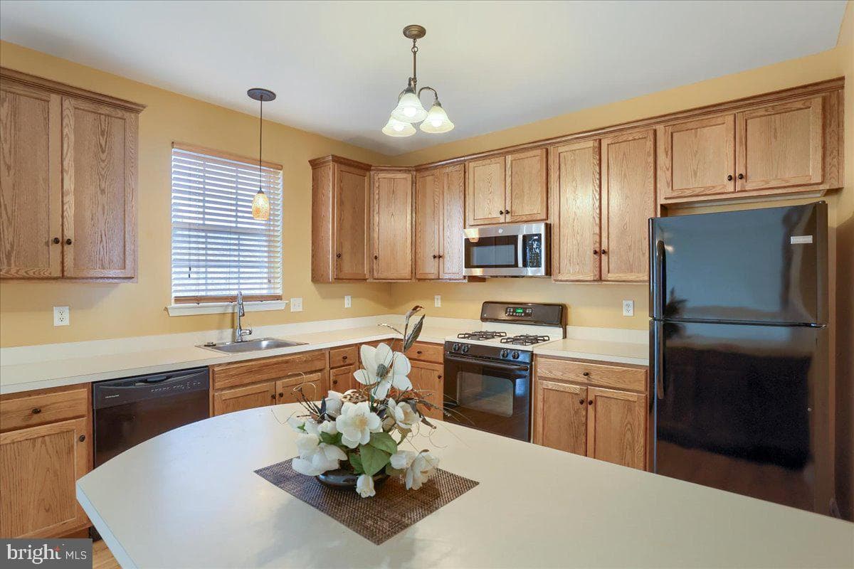 2134 Maple Crest Boulevard #2134 photo 16