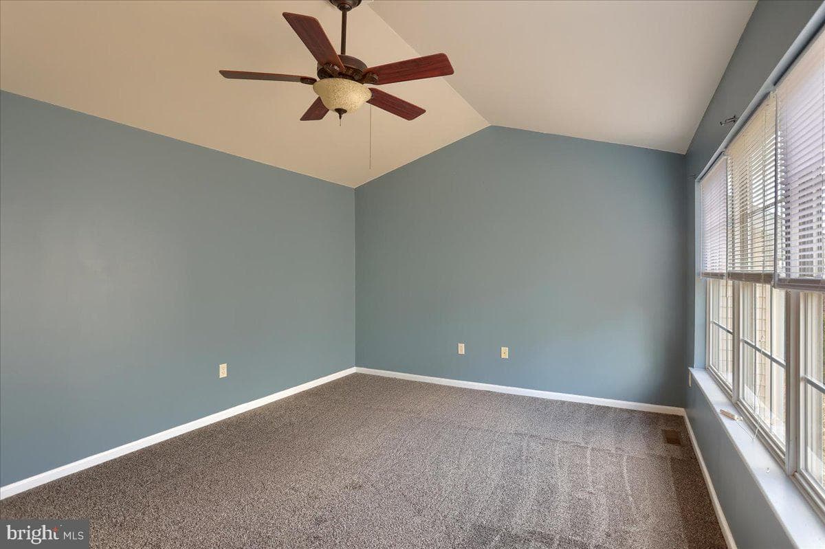 2134 Maple Crest Boulevard #2134 photo 25