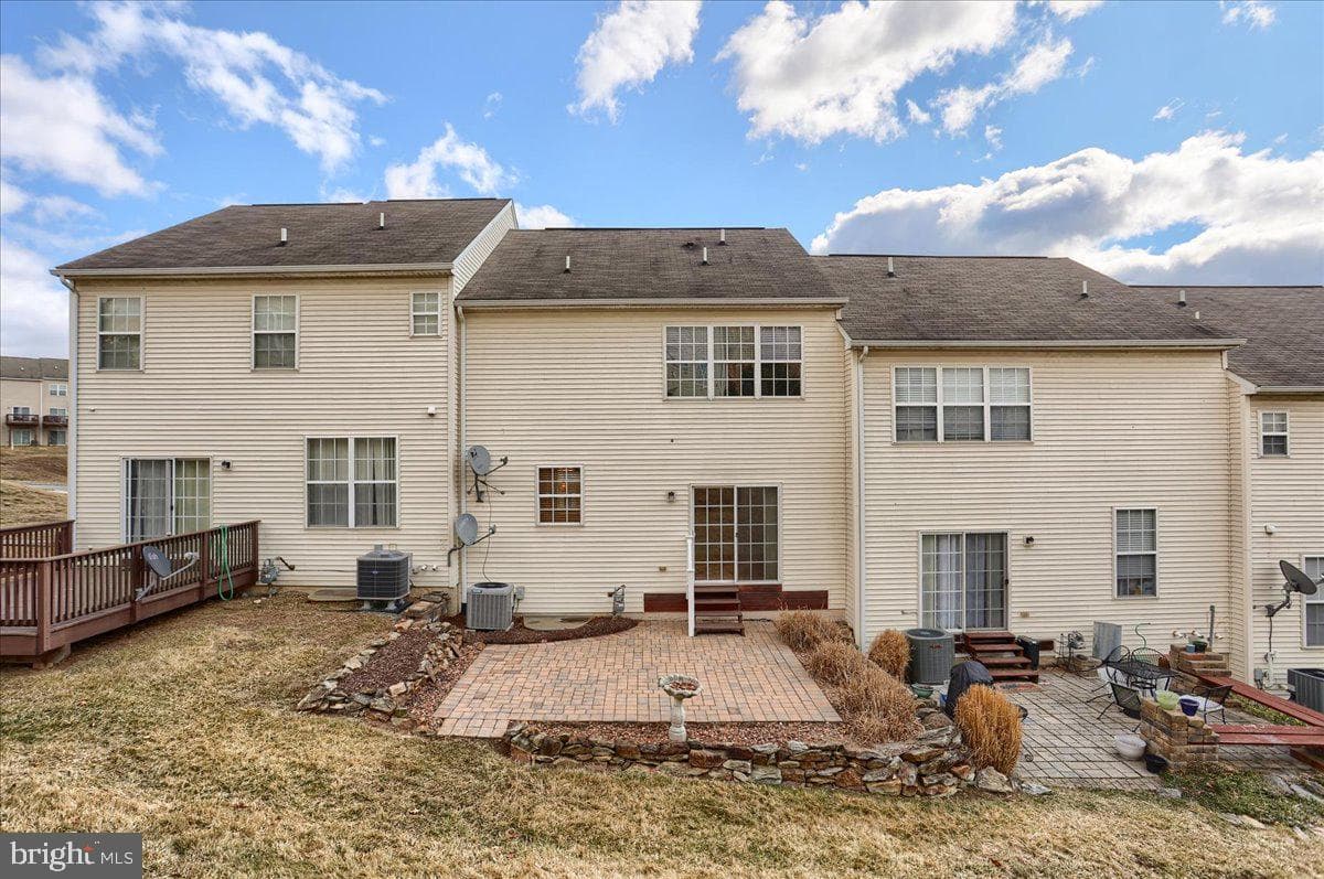 2134 Maple Crest Boulevard #2134 photo 35