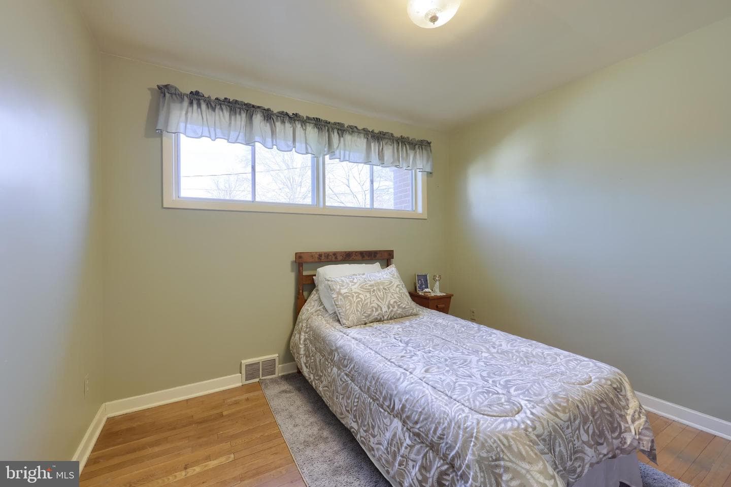 2485 Crystal Lane photo 15