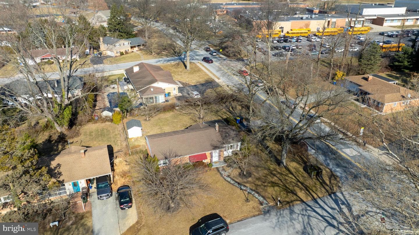 2485 Crystal Lane photo 26