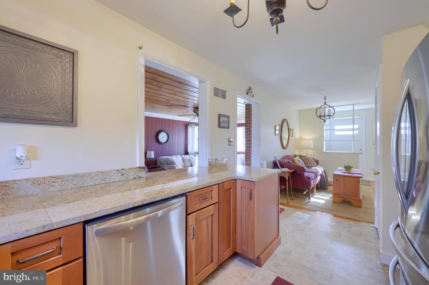 2485 Crystal Lane photo 8