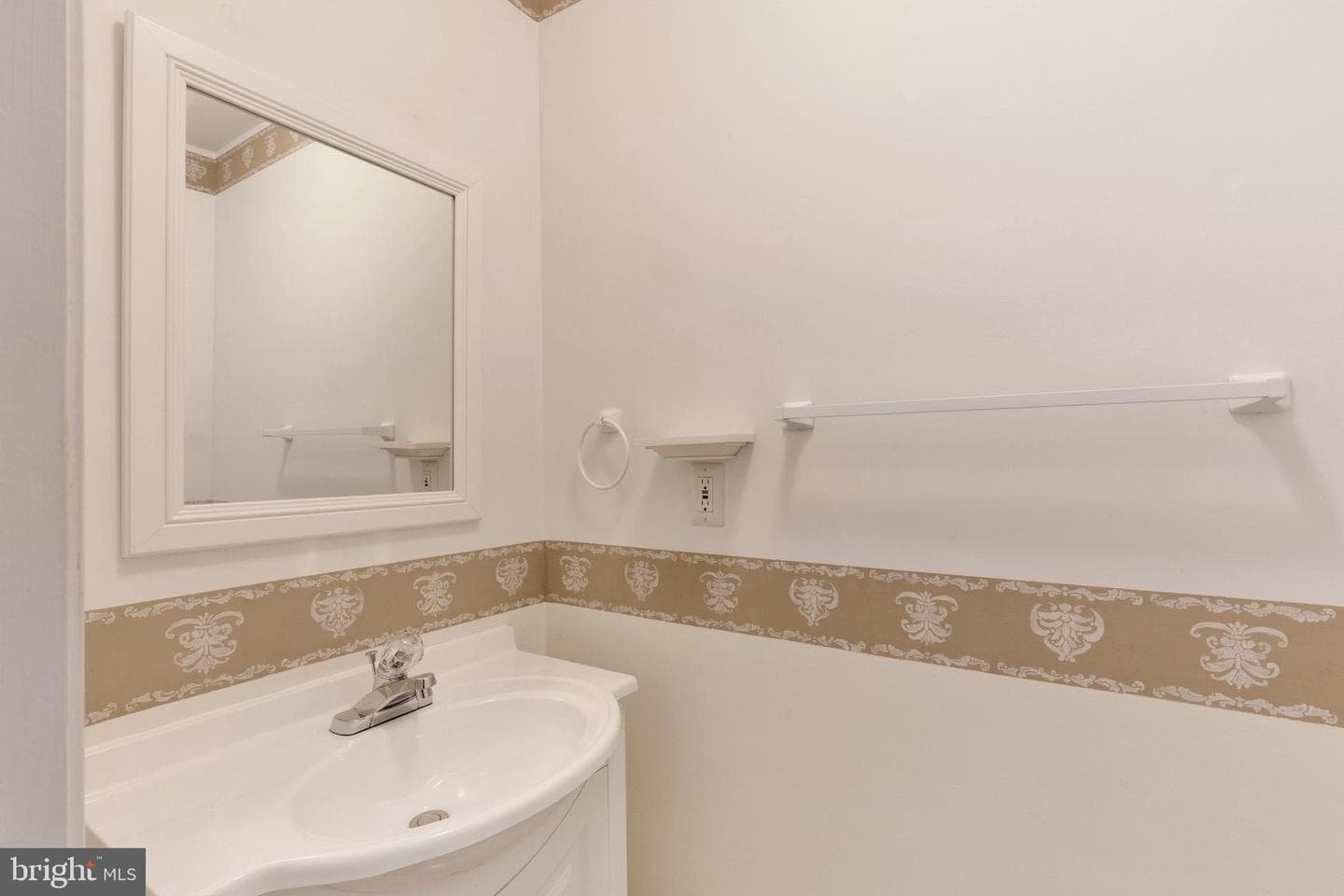 57 Pendyrus Street photo 13