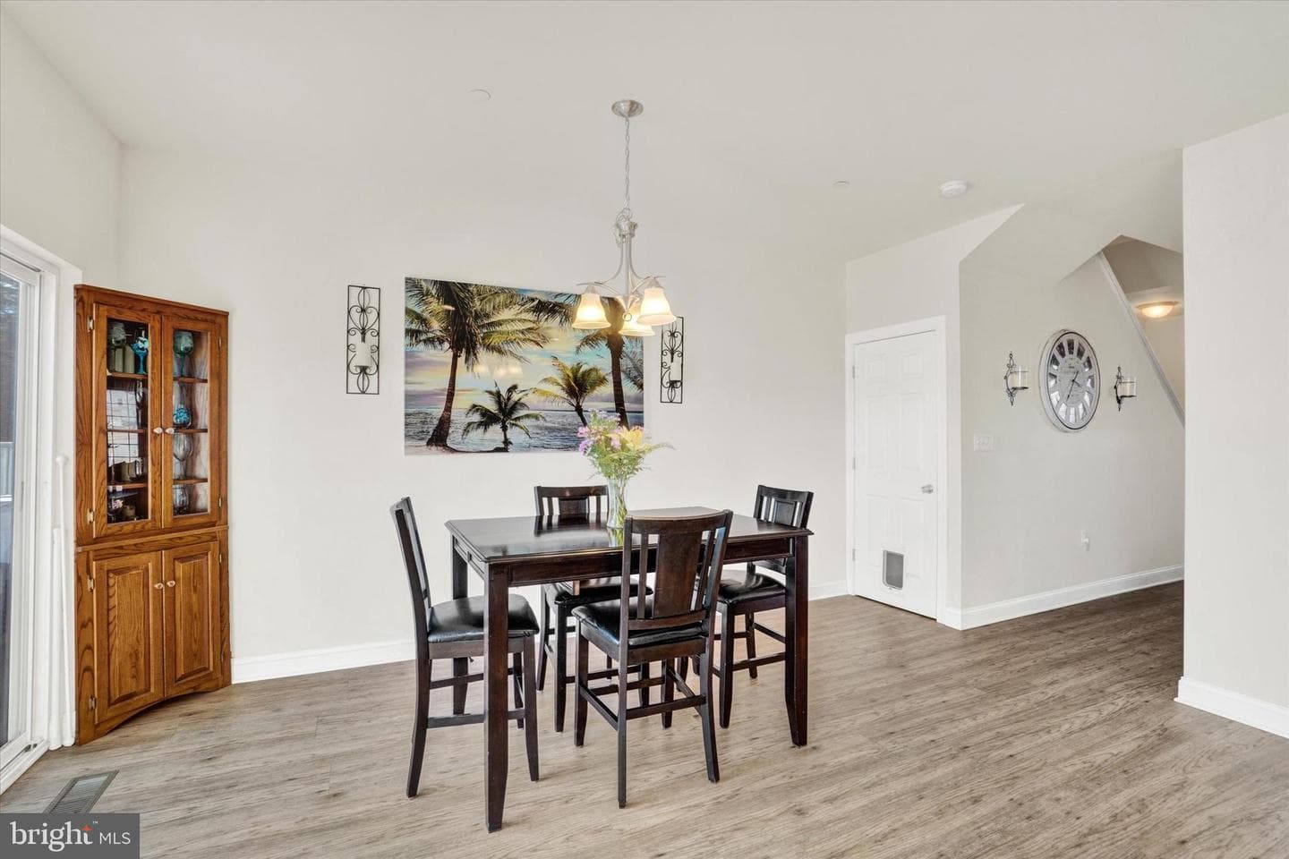 657 Sunglow Drive photo 8