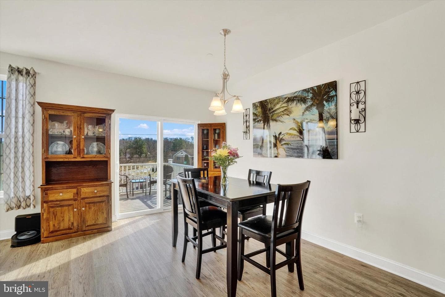 657 Sunglow Drive photo 9