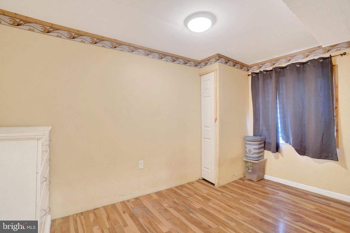 777 Cougar Pointe Circle photo 22