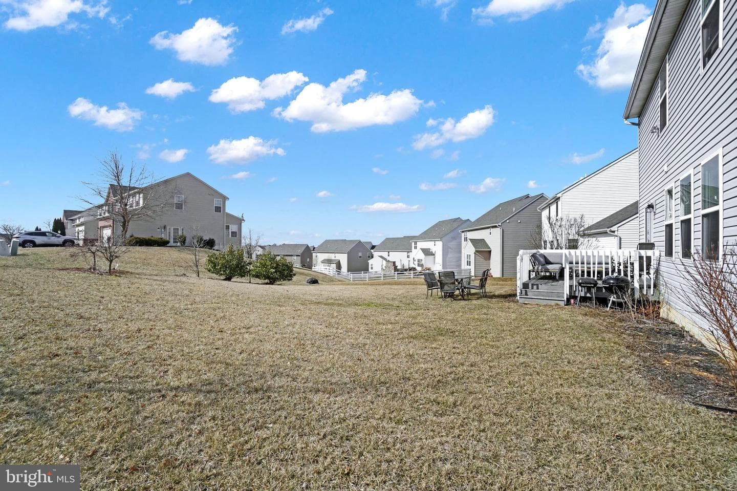 777 Cougar Pointe Circle photo 25