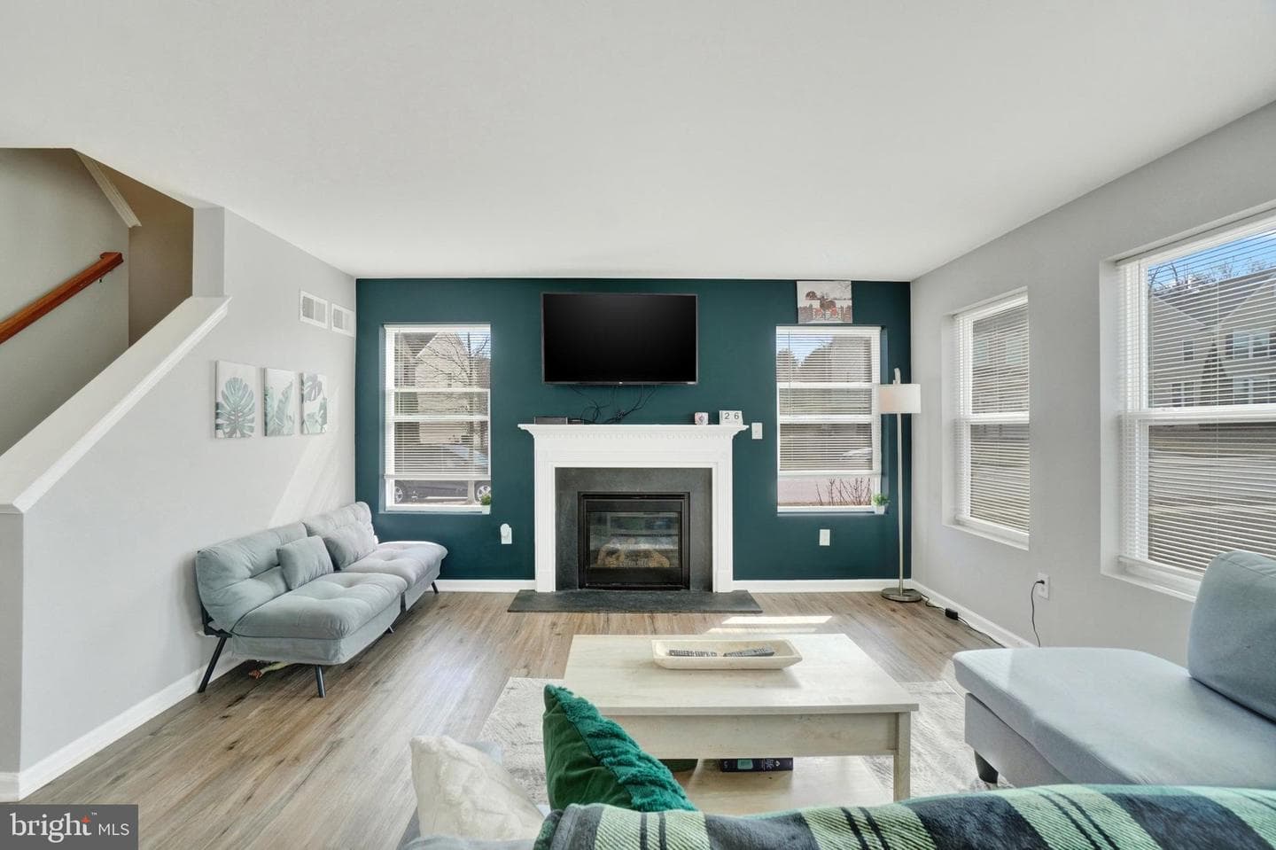 777 Cougar Pointe Circle photo 7