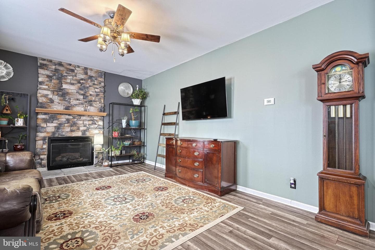 84 Schoolhouse Lane photo 17