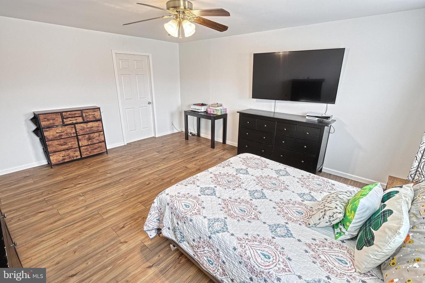 84 Schoolhouse Lane photo 26