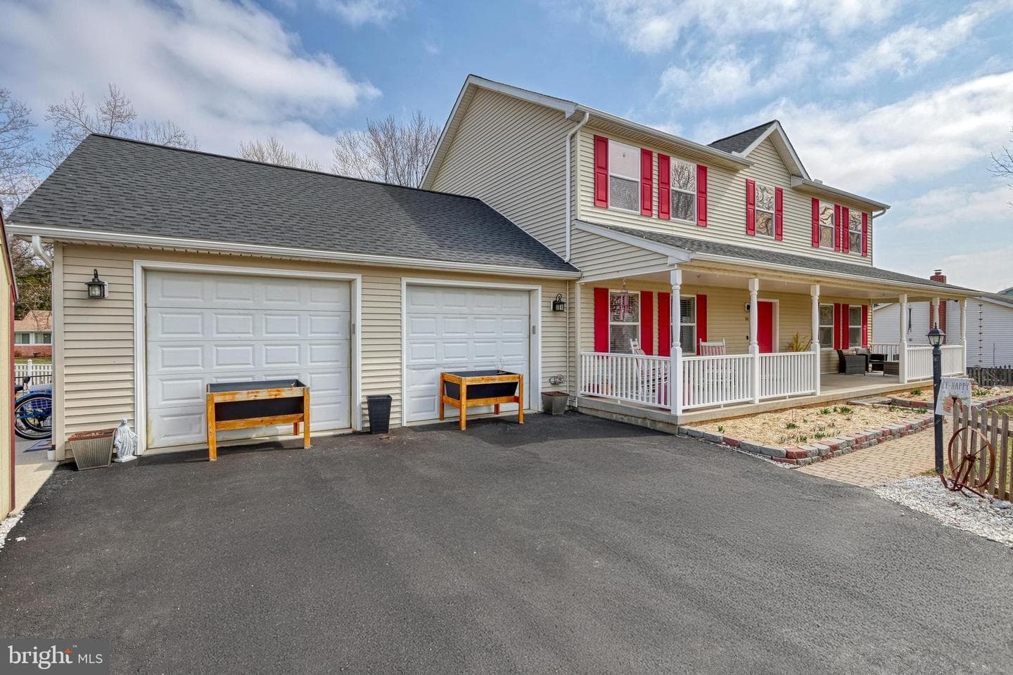 84 Schoolhouse Lane photo 4