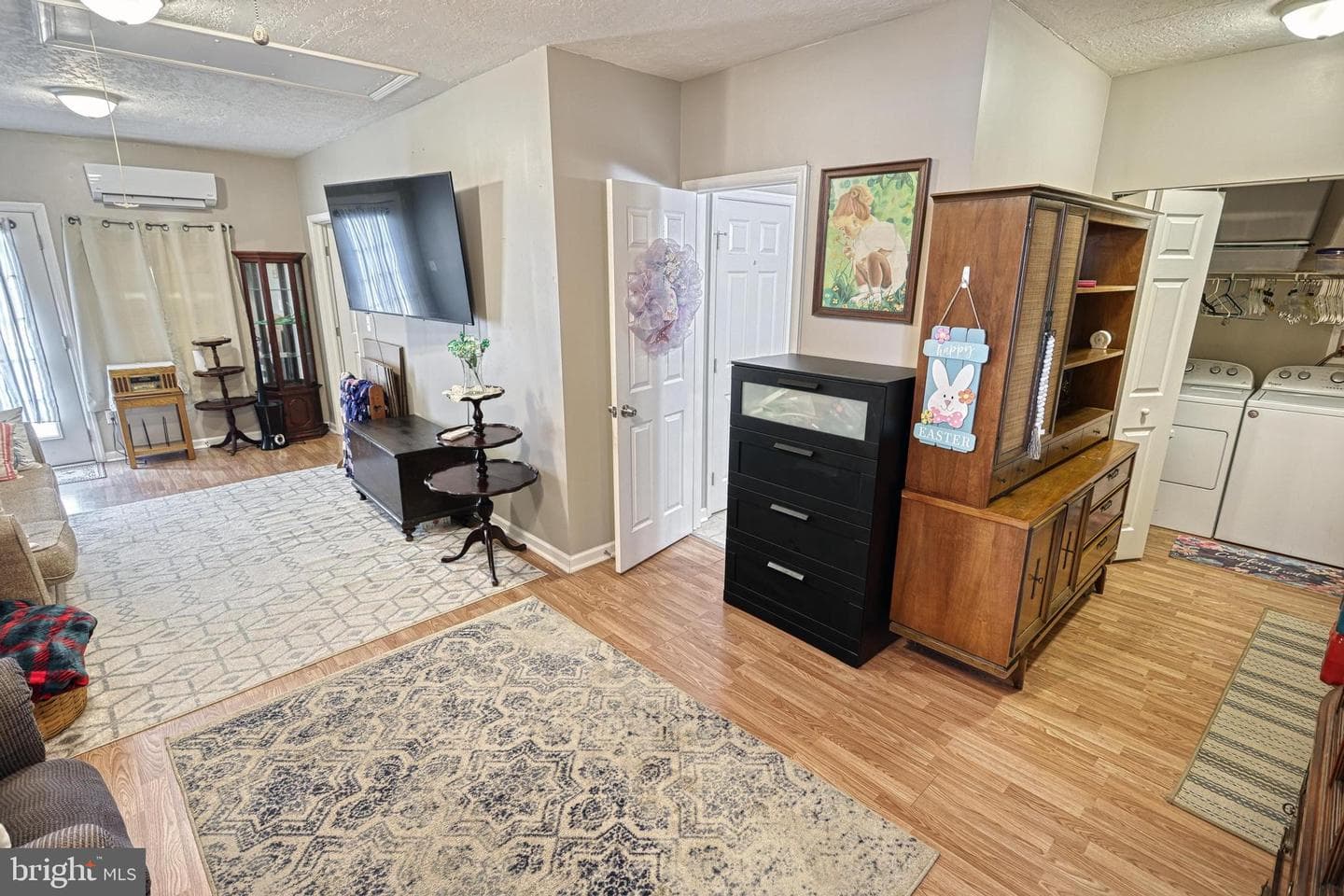84 Schoolhouse Lane photo 40
